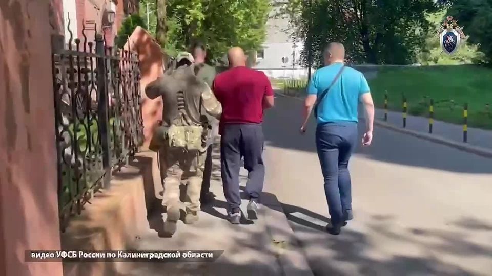 Открывайте, это омон пришёл узнать про полторы тысячи мигрантов