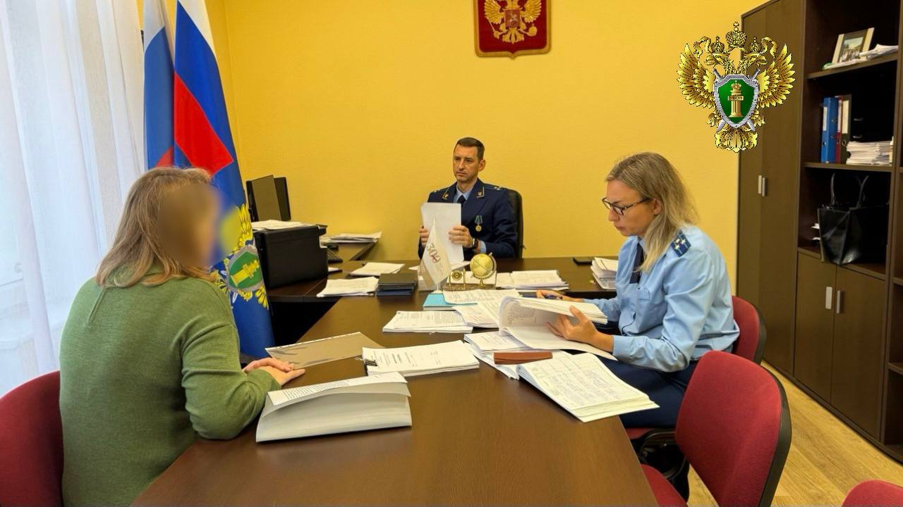 Заместитель прокурора Калининградской области Василий Безденежный провел личный прием граждан в прокуратуре Центрального района города Калининграда