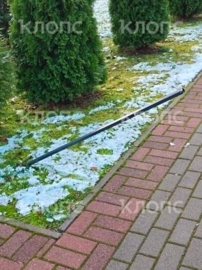 В посёлке под Гурьевском вандал разгромил мемориальный комплекс, посвящённый памяти советских солдат