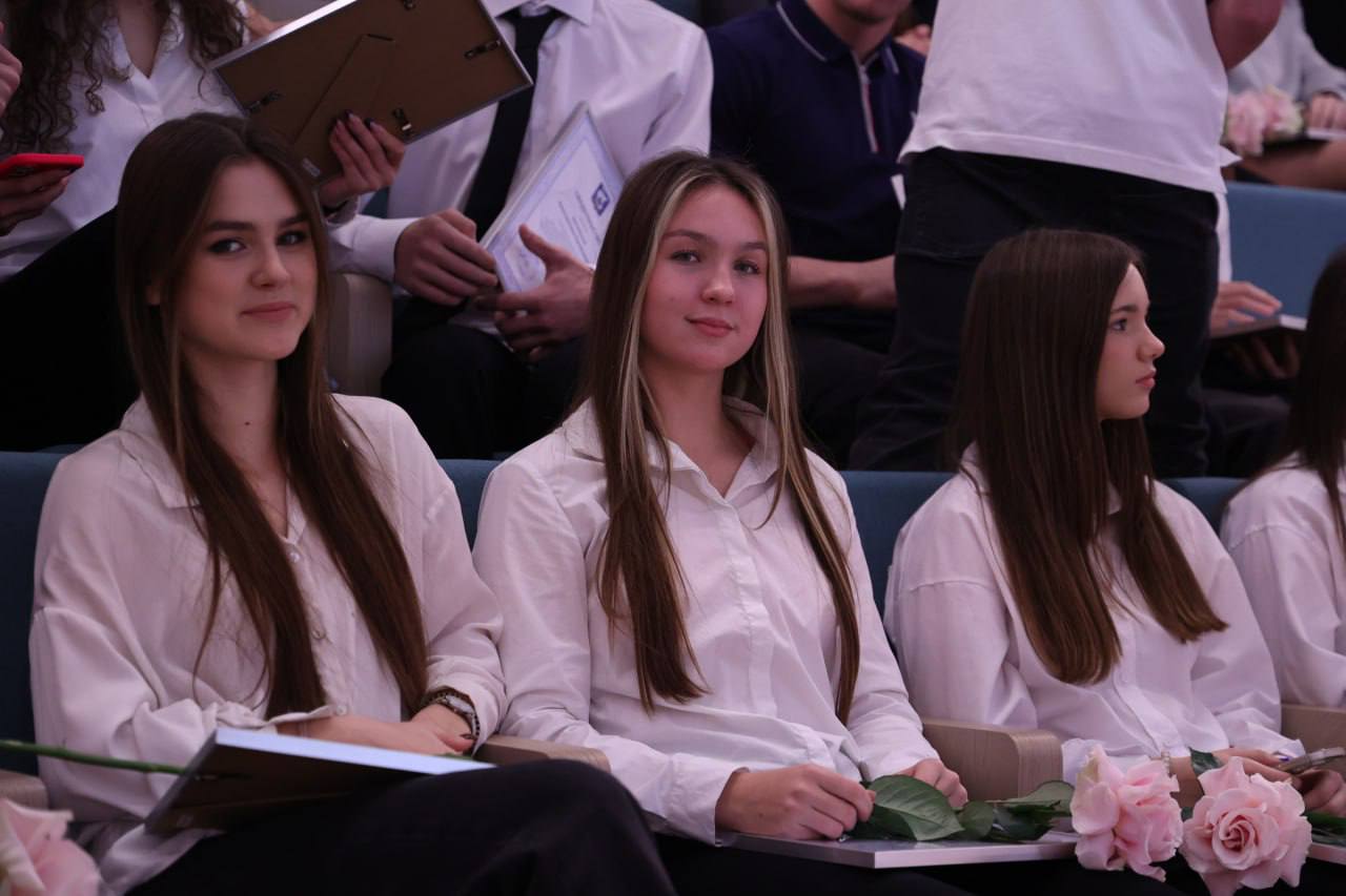 Елена Дятлова: 67 спортсменов Калининграда – городские стипендиаты, сегодня они получили свои именные свидетельства Елена Дятлова: 67 спортсменов Калининграда – городские стипендиаты, сегодня они получили свои именные свидетельства