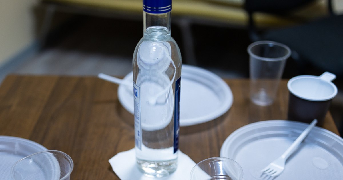 Лужи, стройка и лавочки-гиганты: как выглядит променад в Зеленоградске, который должны вот-вот открыть Лужи, стройка и лавочки-гиганты: как выглядит променад в Зеленоградске, который должны вот-вот открыть