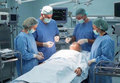 В БСМП Калининграда не дали прыгнуть в гроб падшему алкоголику