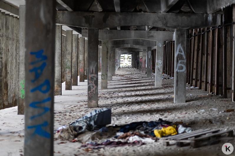 Лужи, стройка и лавочки-гиганты: как выглядит променад в Зеленоградске, который должны вот-вот открыть Лужи, стройка и лавочки-гиганты: как выглядит променад в Зеленоградске, который должны вот-вот открыть