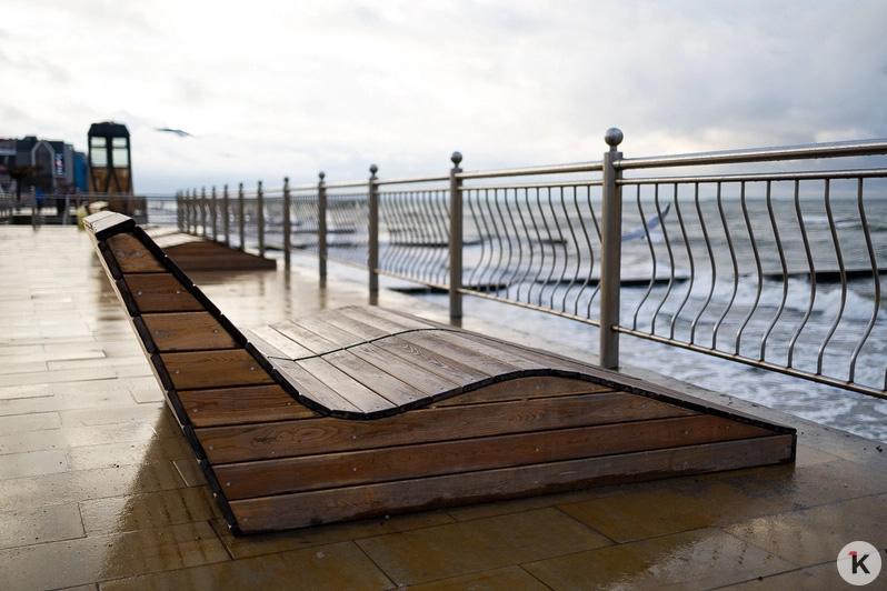 Лужи, стройка и лавочки-гиганты: как выглядит променад в Зеленоградске, который должны вот-вот открыть Лужи, стройка и лавочки-гиганты: как выглядит променад в Зеленоградске, который должны вот-вот открыть