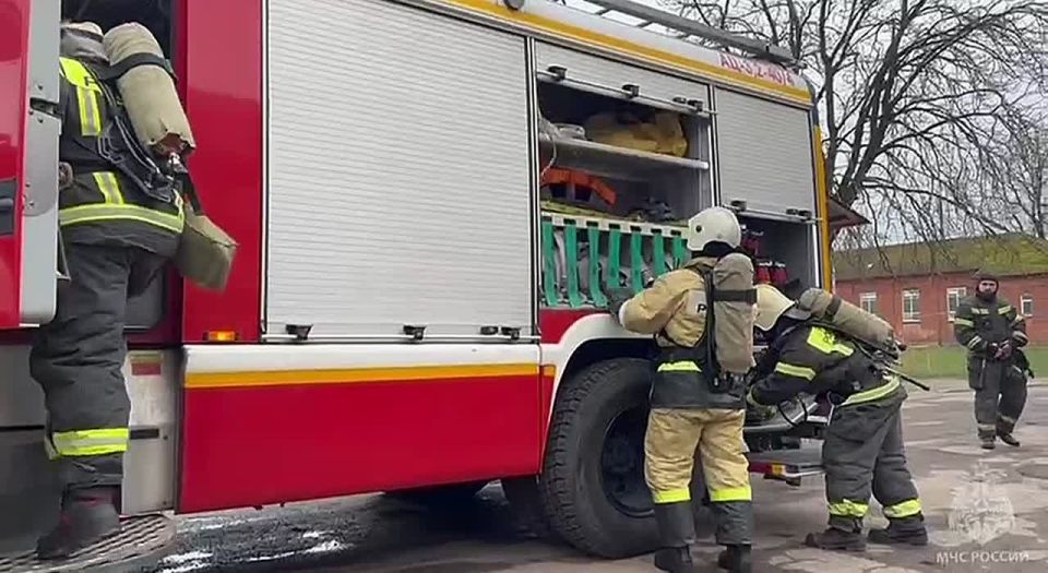 В Правдинске на территории образовательного учреждения прошли тренировочные пожарно-тактические учения