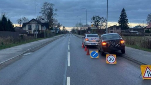 В Гурьевском районе ребёнок внезапно выбежал на дорогу и попал под колеса легковушки