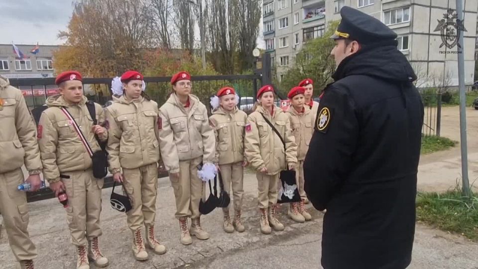 В Калининградской области военные следователи организовали для юнармейцев посещение музея предварительного следствия