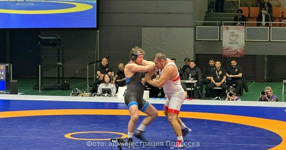 Атлет из Калининграда победил в финальном поединке по греко-римской борьбе