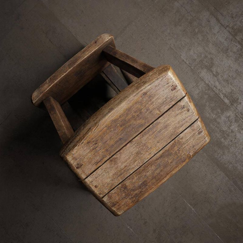 В Калининграде полицейские задержали злоумышленника, избившего знакомого табуретом