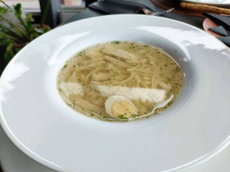 Опрос*: каждый пятый стал экономить на еде с 2025 года