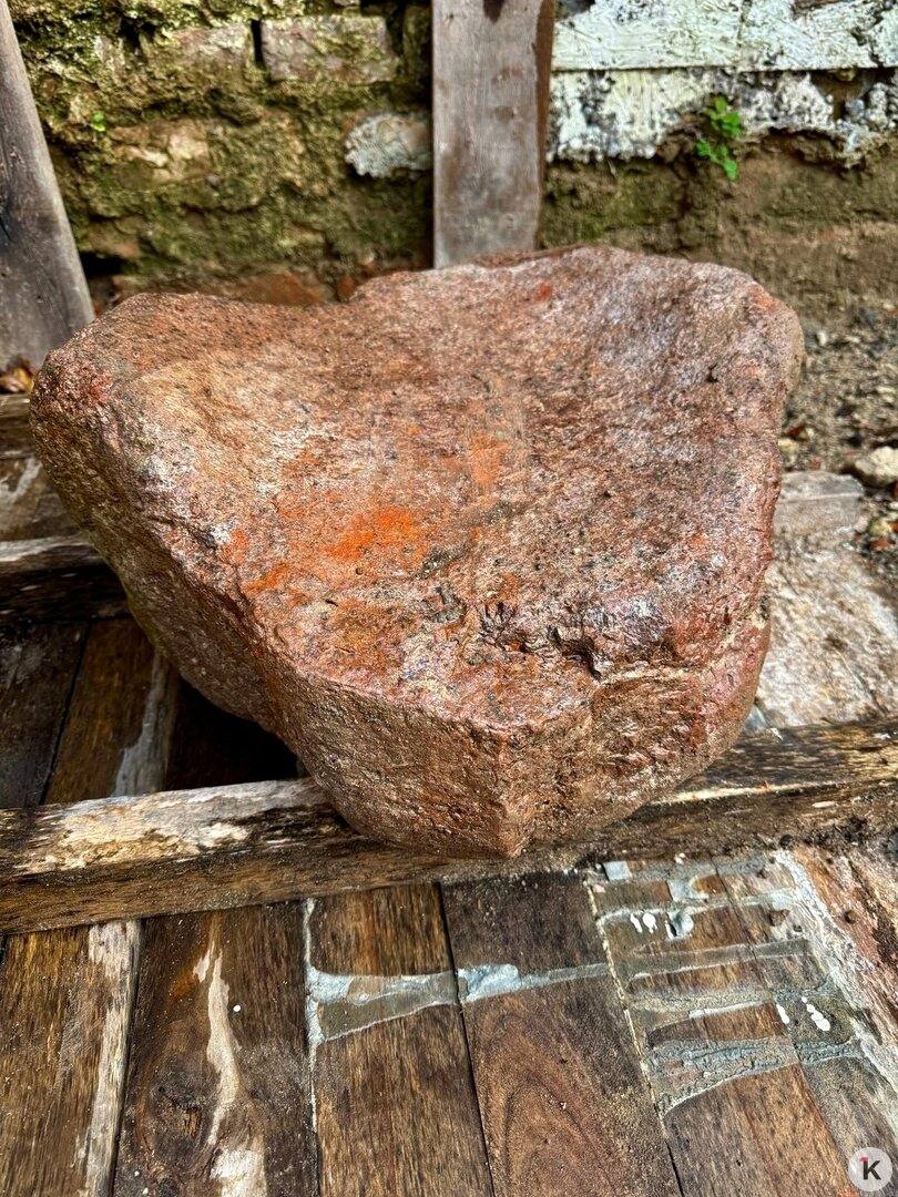 На древней зернотёрке из Рудау попробуют смолоть муку На древней зернотёрке из Рудау попробуют смолоть муку