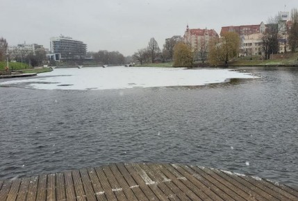 В Калининграде появился первый большой лёд