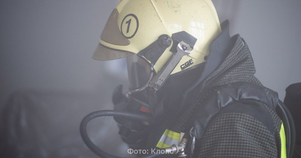 Во время пожара в калининградской пятиэтажке обнаружили тело 64-летнего мужчины