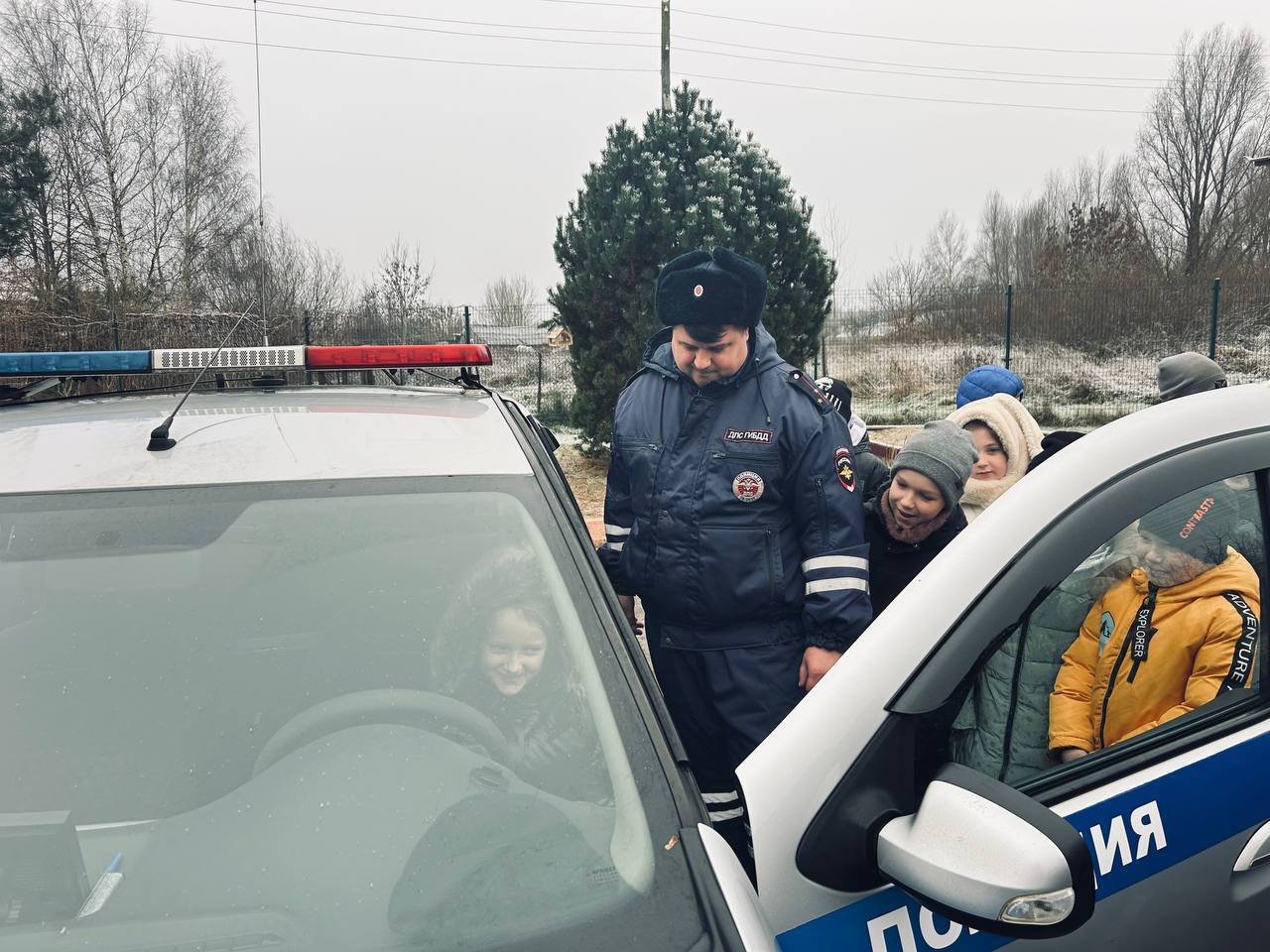 Сотрудники отделения Госавтоинспекции МО МВД России «Багратионовский» провели профилактическую беседу для учащихся 1-4 классов «Школа-детский сад п. Партизанское»