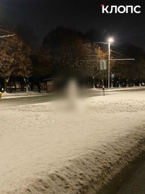В Калининграде неизвестные подхватили екатеринбургский тренд и слепили на Моспроспекте снежный член