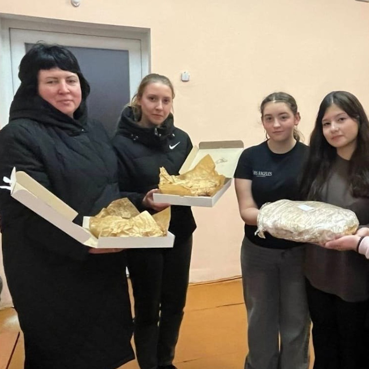 Акция «Испеки пирог солдату»: тепло домашних рук для защитников Акция «Испеки пирог солдату»: тепло домашних рук для защитников