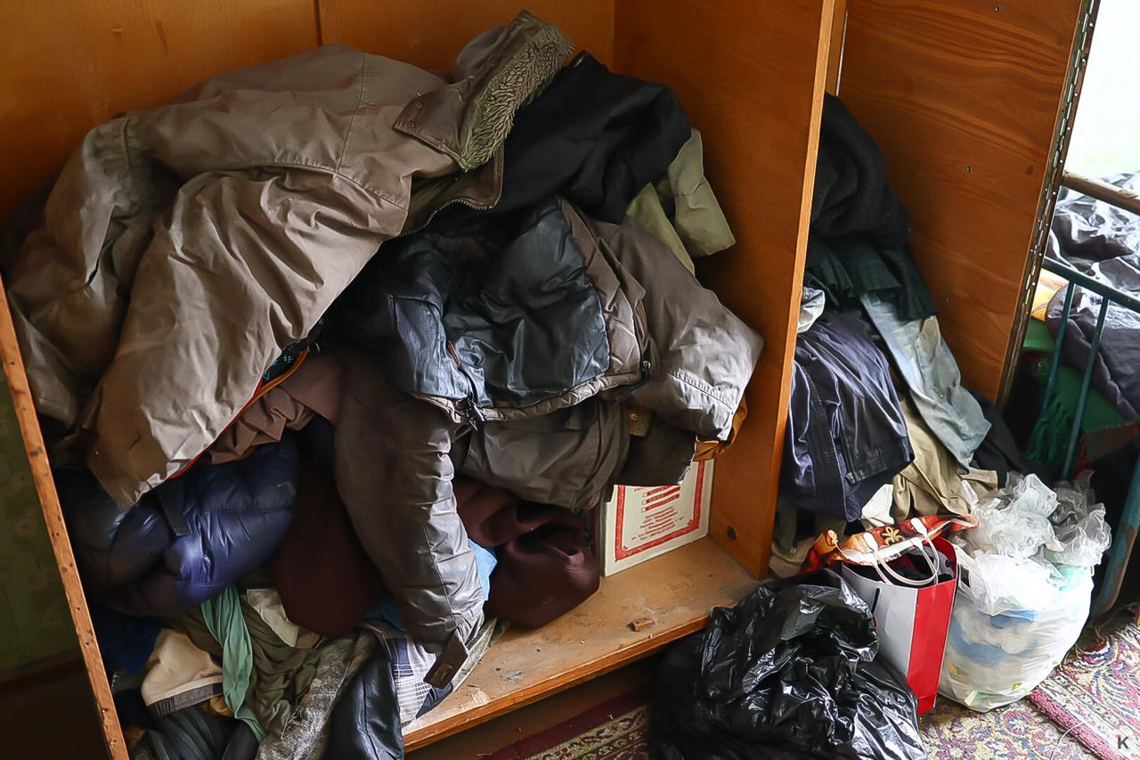 Одинокий калининградец Михаил, живущий под присмотром соседей, едва не устроил пожар Одинокий калининградец Михаил, живущий под присмотром соседей, едва не устроил пожар