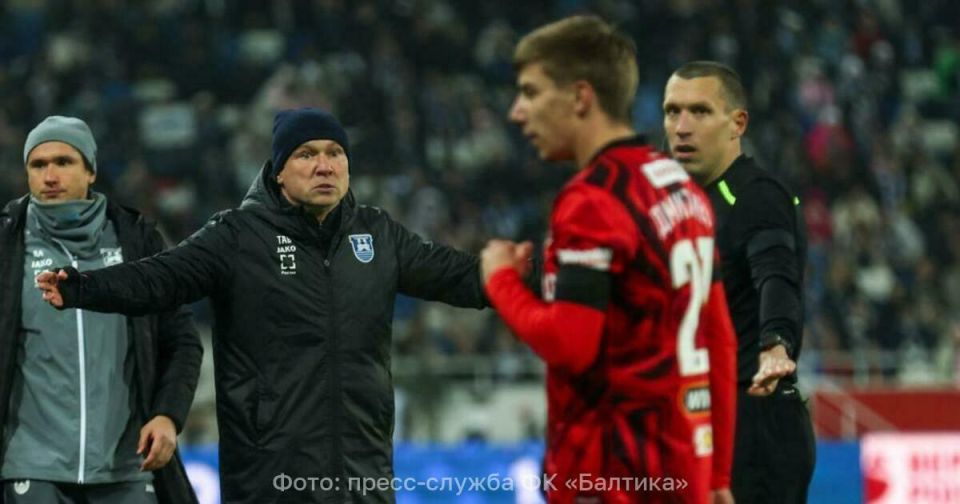 «Балтика» вдесятером и без Талалаева оставила «Спартак» с носом и без очков