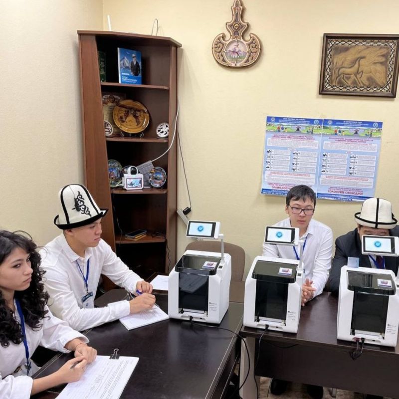 40 участков для голосования на досрочных выборах депутатов Жогорку Кенеша Кыргызской Республики работают в 27 регионах России, от Южно-Сахалинска до Калининграда 40 участков для голосования на досрочных выборах депутатов Жогорку Кенеша Кыргызской Республики работают в 27 регионах России, от Южно-Сахалинска до Калининграда