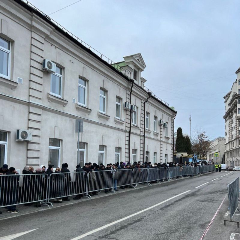 40 участков для голосования на досрочных выборах депутатов Жогорку Кенеша Кыргызской Республики работают в 27 регионах России, от Южно-Сахалинска до Калининграда