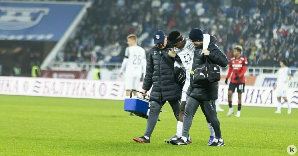 Эмоциональность Талалаева помогает футболистам добиваться успехов, считает генеральный директор команды