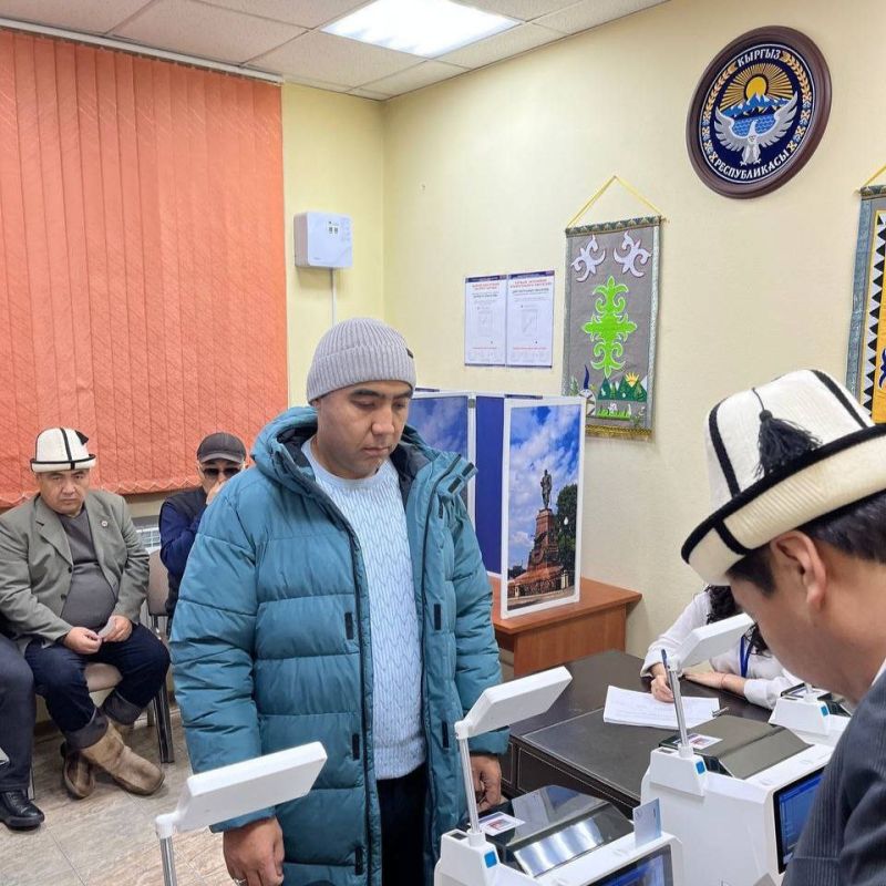 40 участков для голосования на досрочных выборах депутатов Жогорку Кенеша Кыргызской Республики работают в 27 регионах России, от Южно-Сахалинска до Калининграда 40 участков для голосования на досрочных выборах депутатов Жогорку Кенеша Кыргызской Республики работают в 27 регионах России, от Южно-Сахалинска до Калининграда