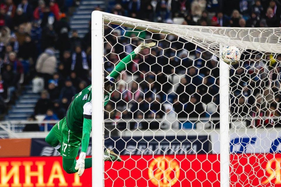 Победили без тренера и полузащитника: как прошёл матч «Балтики» и «Спартака» (фоторепортаж) Победили без тренера и полузащитника: как прошёл матч «Балтики» и «Спартака» (фоторепортаж)