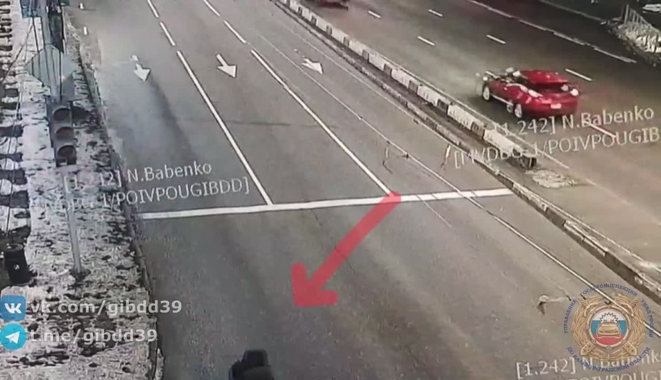 По оперативной информации, 30.11.2025 около 18:08 в городе Калининграде на Московском проспекте, водитель, управляя автомобилем «БМВ», допустил наезд на пешехода, переходившего проезжую часть вне пешеходного перехода в зоне...