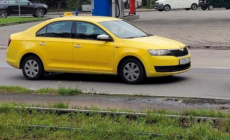 Калининград отмечает приход зимы взлётом цен на такси