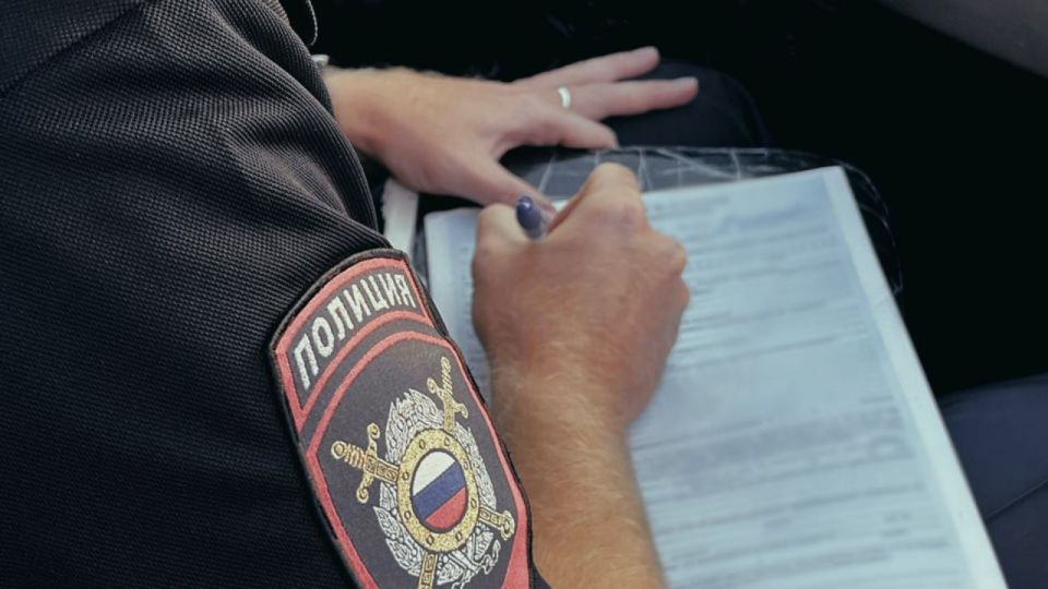 Сотрудники полиции уличили двоих подростков в возрасте 13 и 15 лет в краже продуктов из магазина