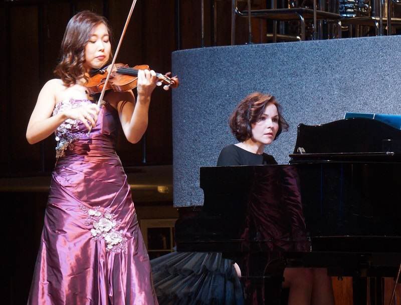 Над Калининградской областью понеслась классика