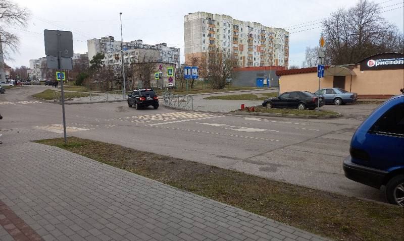 В Балтийске мужчину сподвигли систематически помогать своей дочери