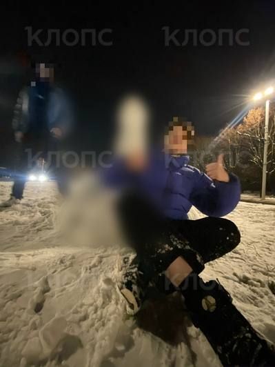 Авторами непристойной стелы на Моспроспекте оказались подростки, они намерены слепить пошлого Горыныча