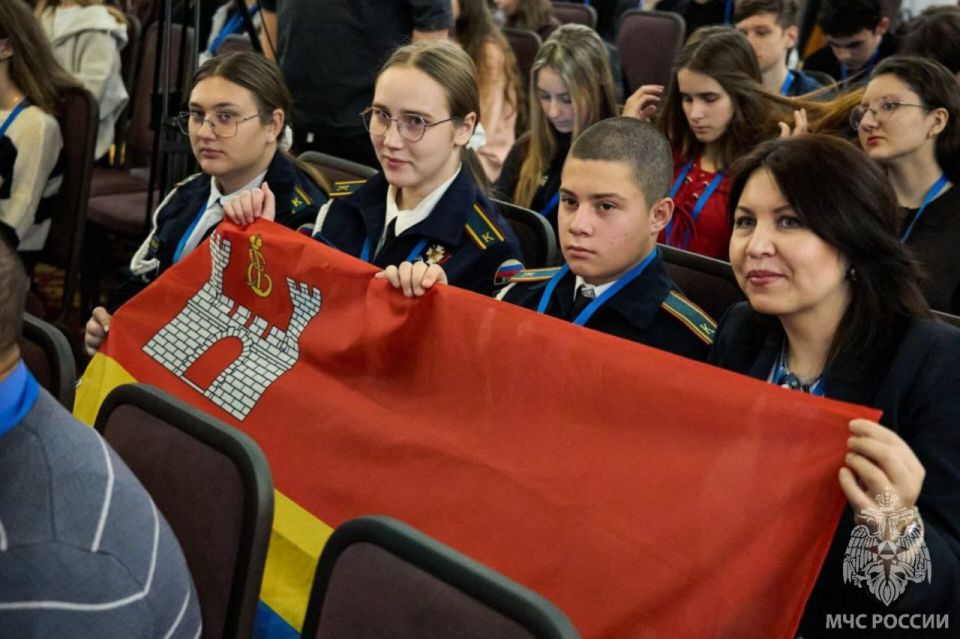 Кадеты МЧС России из Калининградской области стали победителями всероссийского патриотического конкурса
