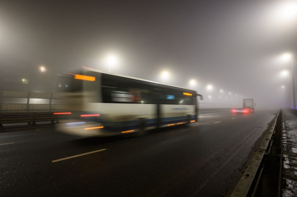 Туманный Калининград. В дымке ночной город кажется загадочным, таинственным и немного зловещим А какие у вас впечатления? Фото: Александр Мелехов