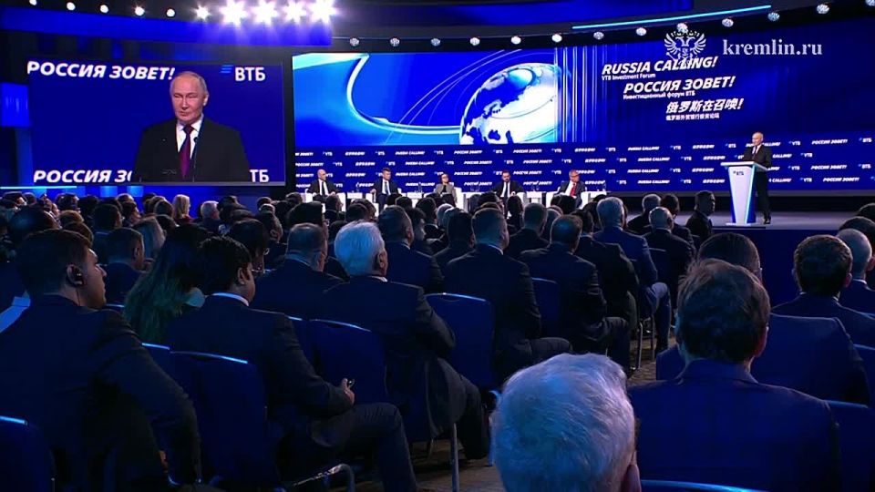 «Справились!». Президент о перенастройке работы российской экономики за последние несколько лет