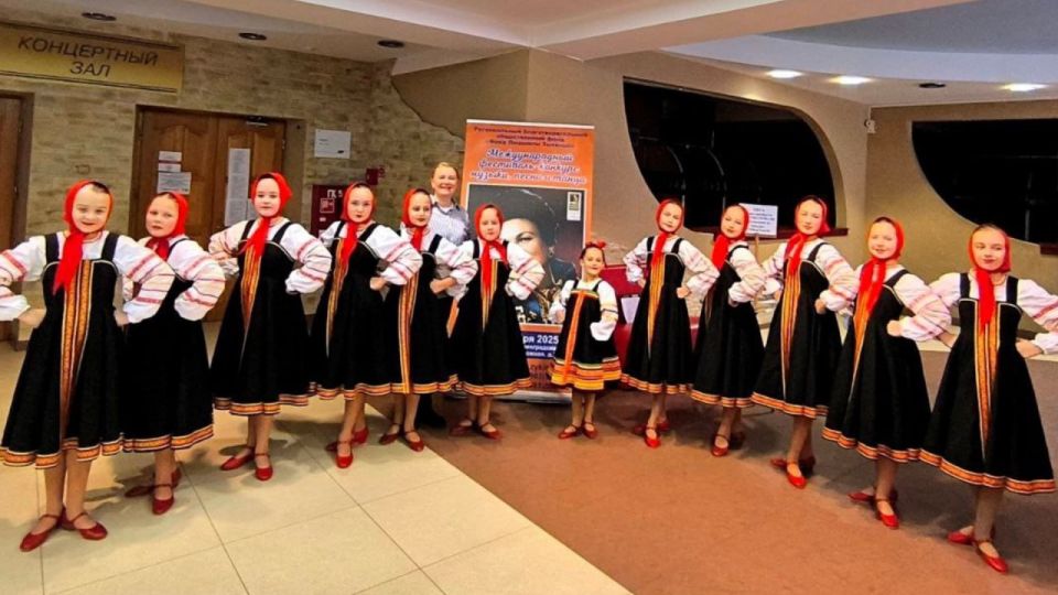 Ансамбль «Русские узоры» принял участие в Международном фестивале-конкурсе «Лучинушка» в Калининграде