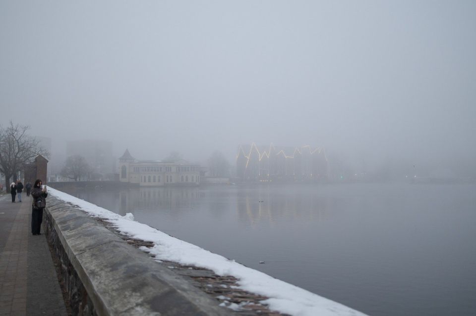 Подсмотрели за вами, пока вы занимались утренними делами Подсмотрели за вами, пока вы занимались утренними делами