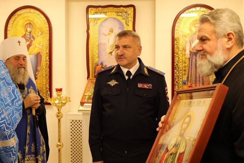 Главного полицейского Калининградской области забрали в Москву