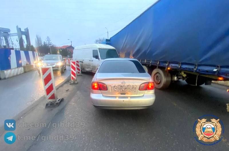 У двухъярусного моста в Калининграде трагически ушёл из жизни водитель