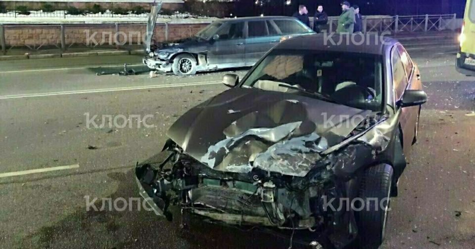 Полицейская погоня в центре Калининграда закончилась массовой аварией (фото)