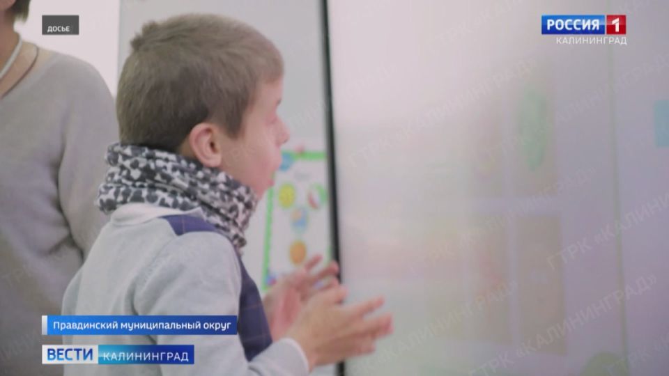 Мыльные пузыри, яркие костюмы и трогательные стихотворения