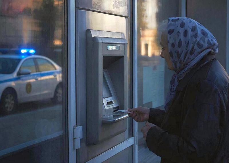 Пенсионерка отдала кому-то полученные за гибель родственника 2,5 млн