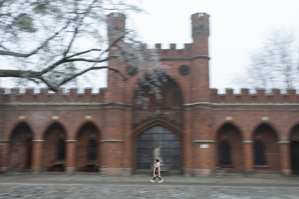 Подсмотрели за вами, пока вы занимались утренними делами Подсмотрели за вами, пока вы занимались утренними делами