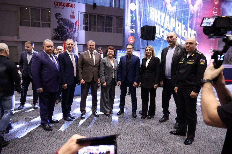 Николай Валуев прилетел в Калининград на открытие международного боксёрского турнира «Янтарные перчатки»