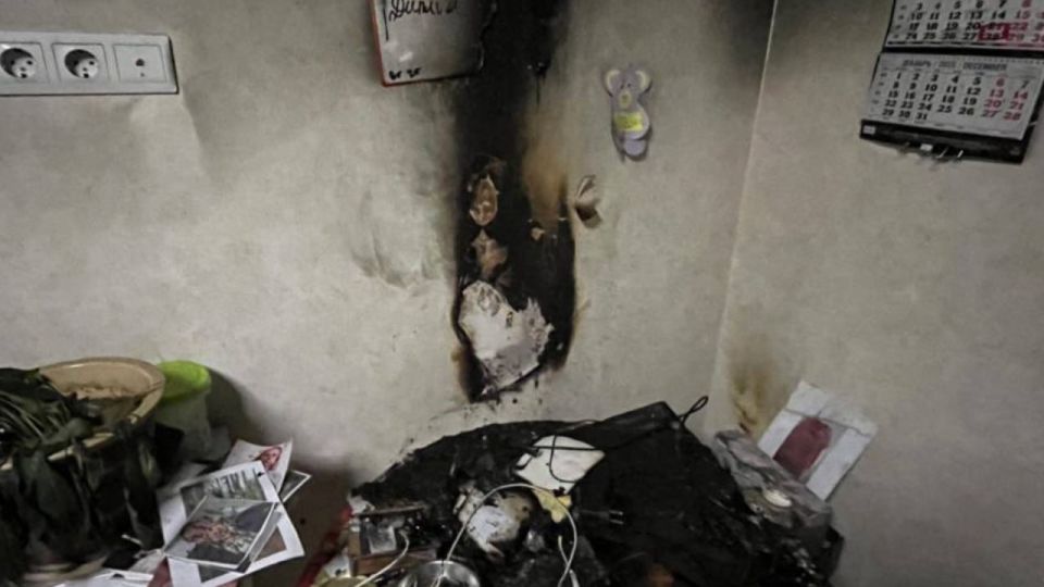 Непотушенная свеча стала причиной пожара в Калининграде