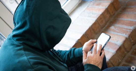 «Том, от тебя зависит рынок недвижимости в России!»: на Холланда обрушились русскоязычные комментарии