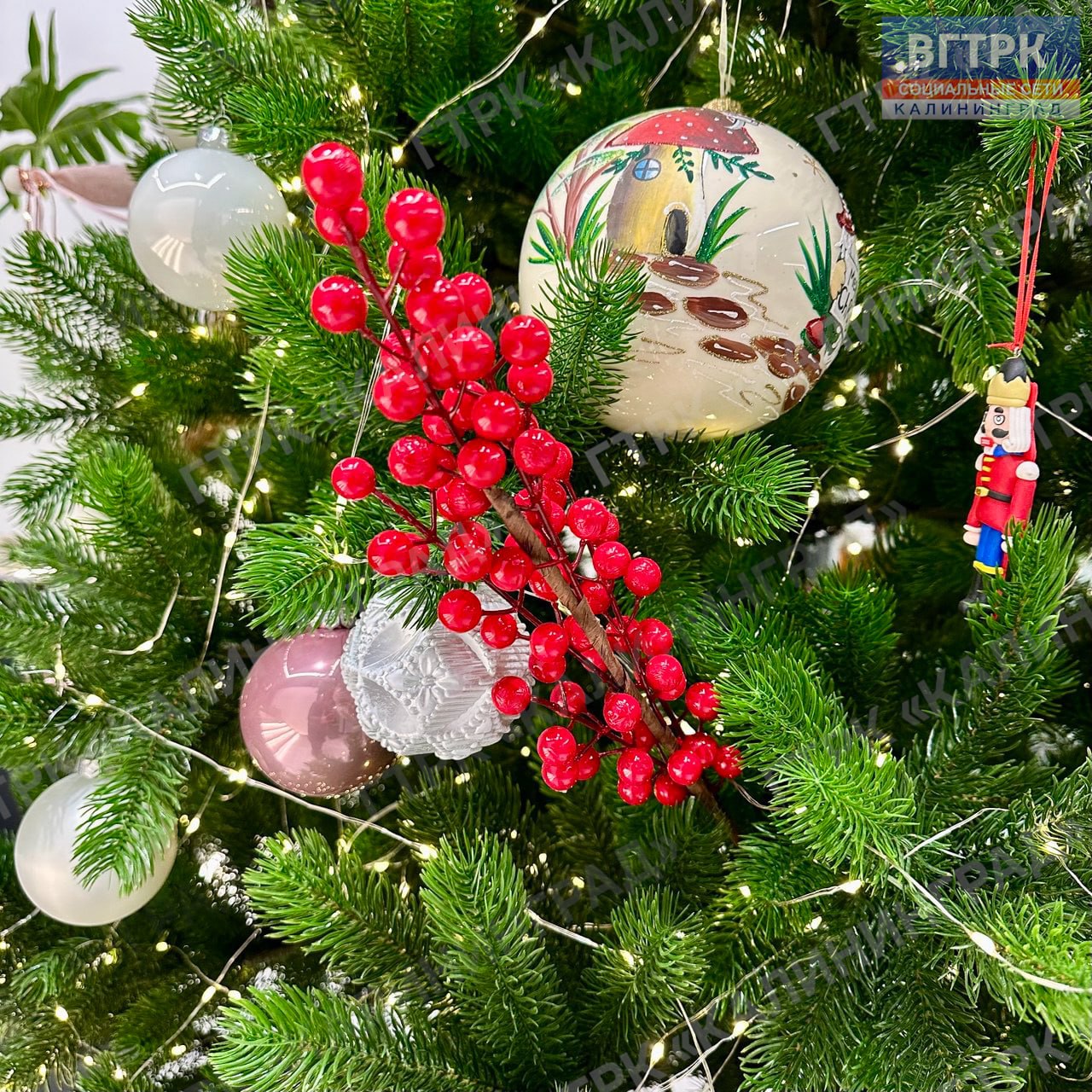 Новогодние игрушки-талисманы 2026