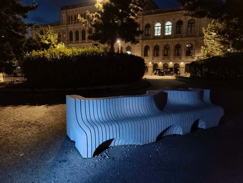 По делу о мраморных скамейках в Калининграде пришло послабление По делу о мраморных скамейках в Калининграде пришло послабление