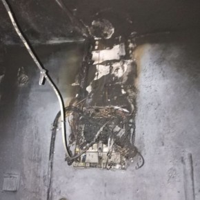 Сотрудники МЧС спасли 10 человек на пожаре в Красноторовке